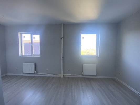 Продам однокомнатную (1-комн.) квартиру, Серебряная ул, 127, Супсех с