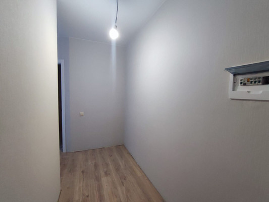 Продам однокомнатную (1-комн.) квартиру, Серебряная ул, 127, Супсех с