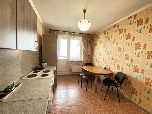 Продам двухкомнатную (2-комн.) квартиру, Маршала Савицкого ул, 22к2, Москва г