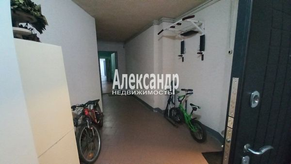 Продам двухкомнатную (2-комн.) квартиру, Токарева ул, 6, Сестрорецк г