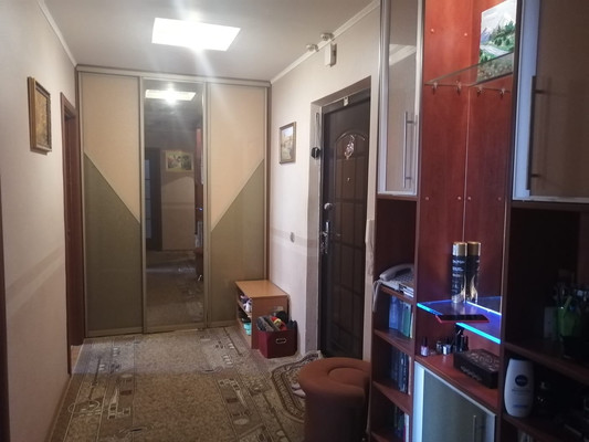 Продам трехкомнатную (3-комн.) квартиру, Пулковская ул, 6к3, Санкт-Петербург г