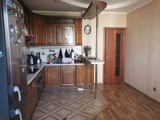 Продам трехкомнатную (3-комн.) квартиру, Пулковская ул, 6к3, Санкт-Петербург г