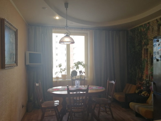 Продам трехкомнатную (3-комн.) квартиру, Пулковская ул, 6к3, Санкт-Петербург г