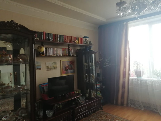 Продам трехкомнатную (3-комн.) квартиру, Пулковская ул, 6к3, Санкт-Петербург г