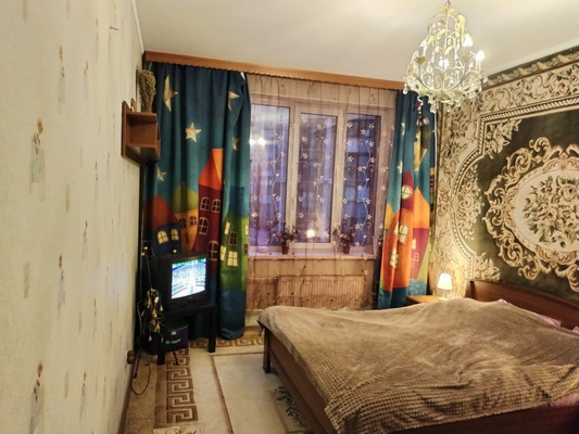 Продам трехкомнатную (3-комн.) квартиру, Пулковская ул, 6к3, Санкт-Петербург г