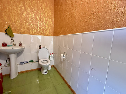 Продам коммерческое помещение 85,8 м2, Набережная ул, 7, Саки г