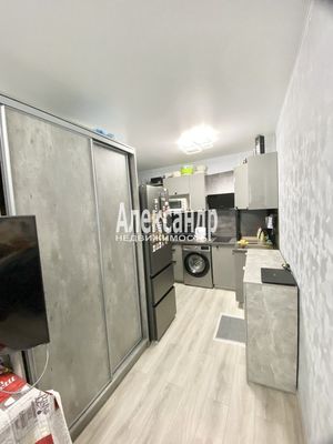 Продам однокомнатную (1-комн.) квартиру, Лиговский пр-кт, д. 142, Санкт-Петербург г