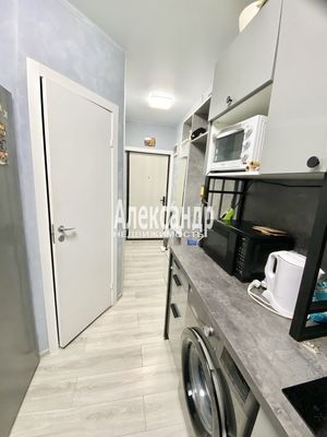Продам однокомнатную (1-комн.) квартиру, Лиговский пр-кт, д. 142, Санкт-Петербург г
