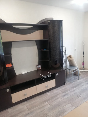 Продам комнату в 7-комн. квартире, Героев Алексинцев ул, 8а, Алексин г