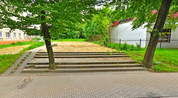 Продам торговое помещение 30 м2, Коммунистическая ул, 37, Калининград г