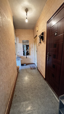 Продам трехкомнатную (3-комн.) квартиру, Имени Ю. Гагарина парк, 8, Калининград г