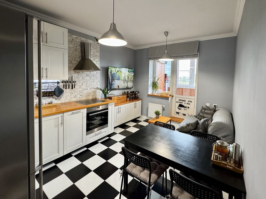 Продам двухкомнатную (2-комн.) квартиру, Объездная дорога ул, 1, Сосновый Бор п