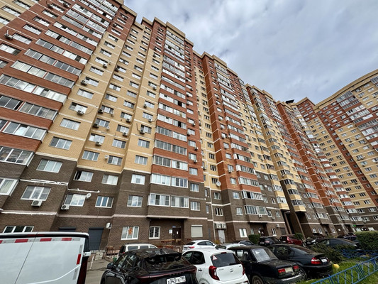 Продам двухкомнатную (2-комн.) квартиру, Объездная дорога ул, 1, Сосновый Бор п