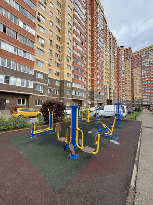 Продам двухкомнатную (2-комн.) квартиру, Объездная дорога ул, 1, Сосновый Бор п