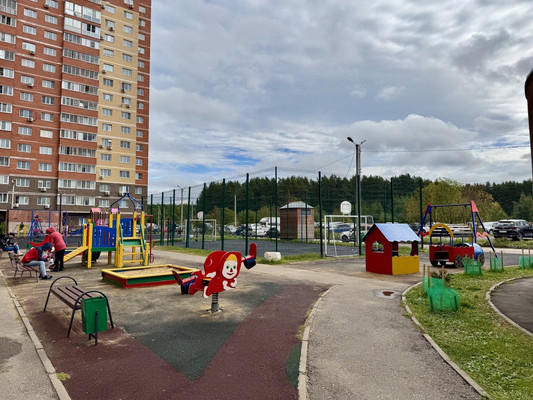 Продам двухкомнатную (2-комн.) квартиру, Объездная дорога ул, 1, Сосновый Бор п