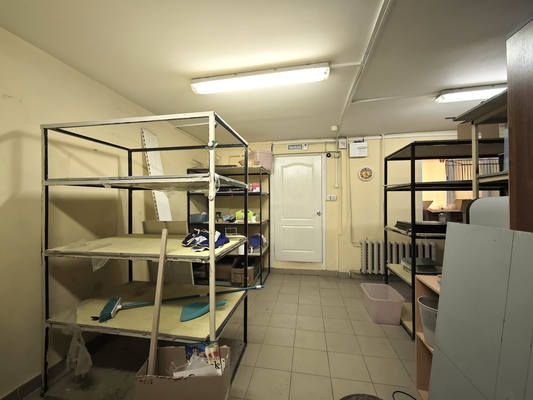 Продам торговое помещение 127 м2, Луначарского ул, 161, Екатеринбург г