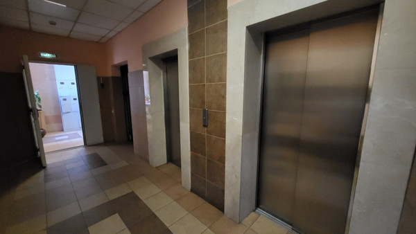 Продам трехкомнатную (3-комн.) квартиру, Академика Туполева наб, 15, Москва г
