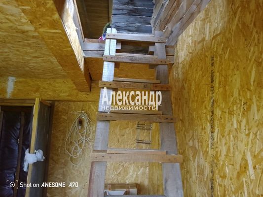 Продам дом, 337, Волхов п, 120 км от города