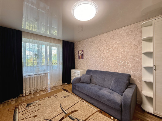 Продам двухкомнатную (2-комн.) квартиру, Ульянова Дмитрия ул, 20, Ялта г