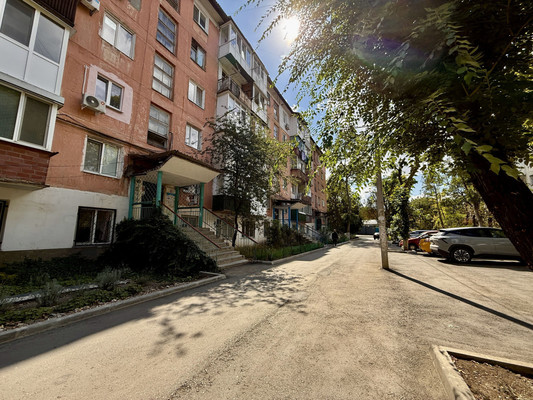 Продам двухкомнатную (2-комн.) квартиру, Ульянова Дмитрия ул, 20, Ялта г