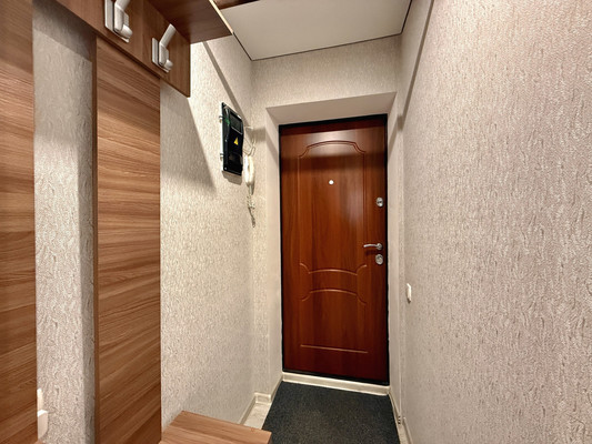 Продам двухкомнатную (2-комн.) квартиру, Ульянова Дмитрия ул, 20, Ялта г