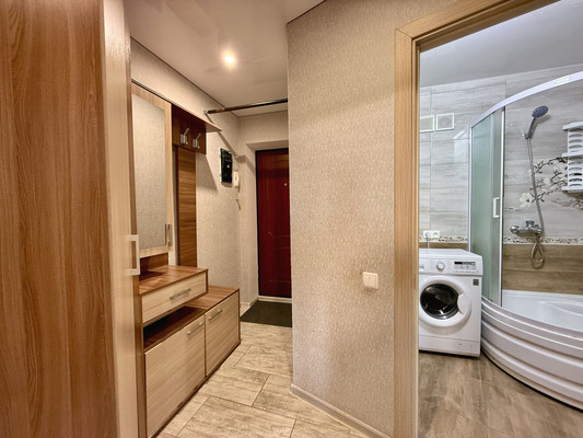 Продам двухкомнатную (2-комн.) квартиру, Ульянова Дмитрия ул, 20, Ялта г