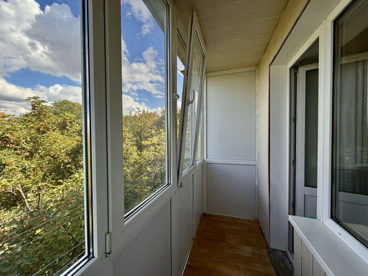 Продам двухкомнатную (2-комн.) квартиру, Ульянова Дмитрия ул, 20, Ялта г