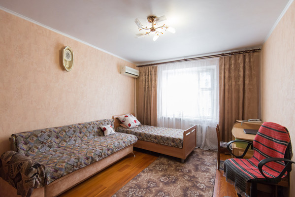 Продам однокомнатную (1-комн.) квартиру, Таганрогская ул, 112В, Ростов-на-Дону г