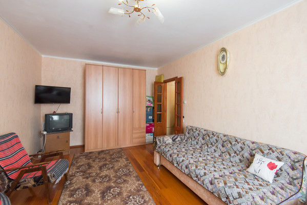 Продам однокомнатную (1-комн.) квартиру, Таганрогская ул, 112В, Ростов-на-Дону г