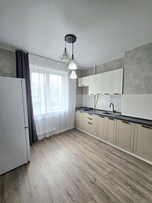 Продам однокомнатную (1-комн.) квартиру, Ковыльная ул, 46, Симферополь г