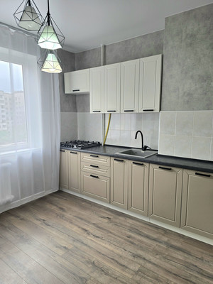 Продам однокомнатную (1-комн.) квартиру, Ковыльная ул, 46, Симферополь г