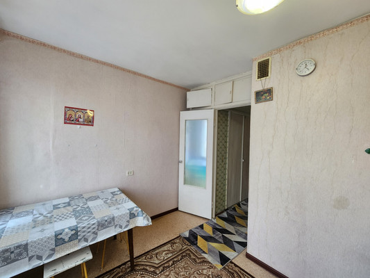 Продам двухкомнатную (2-комн.) квартиру, 5, Торосово д