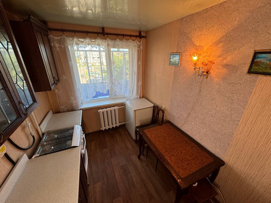 Продам двухкомнатную (2-комн.) квартиру, Комсомольская ул, 71к4, Комсомольск-на-Амуре г