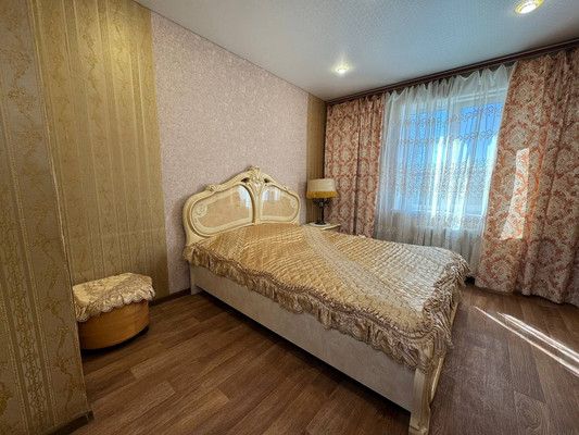 Продам двухкомнатную (2-комн.) квартиру, Комсомольская ул, 71к4, Комсомольск-на-Амуре г