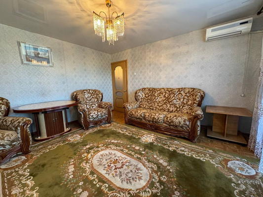 Продам двухкомнатную (2-комн.) квартиру, Комсомольская ул, 71к4, Комсомольск-на-Амуре г