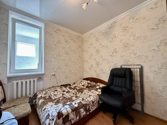 Продам трехкомнатную (3-комн.) квартиру, Набережная ул, 7, Саки г