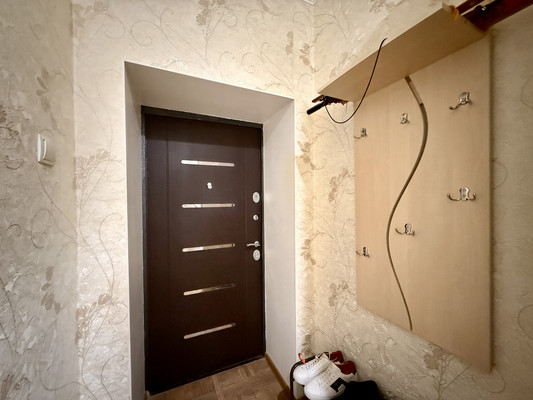 Продам трехкомнатную (3-комн.) квартиру, Набережная ул, 7, Саки г