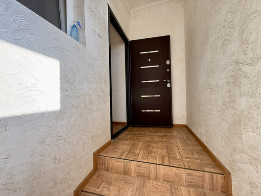 Продам трехкомнатную (3-комн.) квартиру, Набережная ул, 7, Саки г