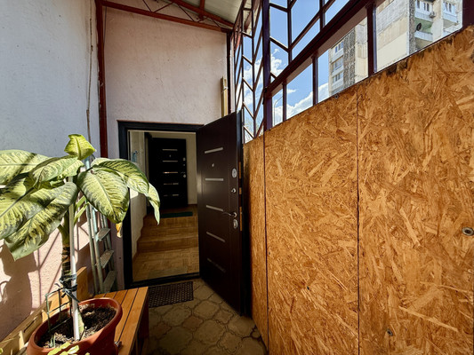 Продам трехкомнатную (3-комн.) квартиру, Набережная ул, 7, Саки г