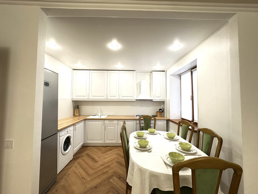 Продам многокомнатную квартиру, Чистопольская ул, 10/8, Казань г