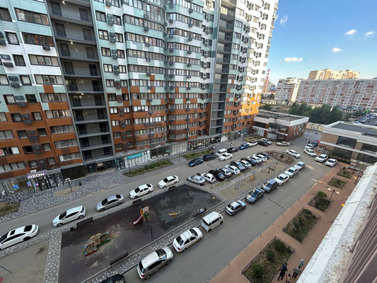 Продам двухкомнатную (2-комн.) квартиру, Командорская ул, 9к1, Краснодар г