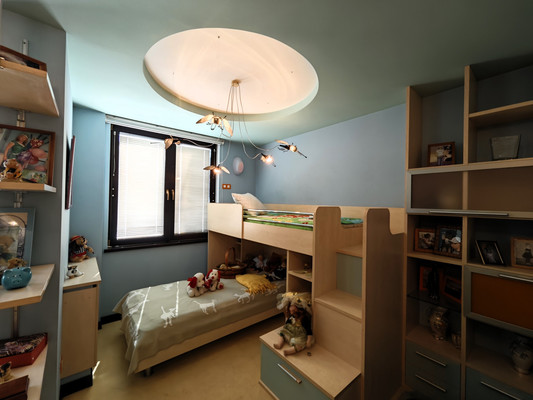 Продам трехкомнатную (3-комн.) квартиру, Хворостянского ул, 15, Новороссийск г