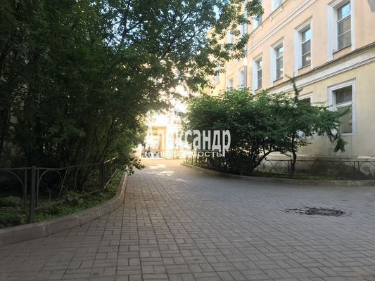 Продам двухкомнатную (2-комн.) квартиру, Литейный пр-кт, 52, Санкт-Петербург г