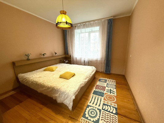 Продам трехкомнатную (3-комн.) квартиру, Волкова ул, 65, Йошкар-Ола г