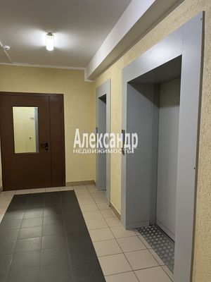 Продам двухкомнатную (2-комн.) квартиру, Областная (Новый Оккервиль мкр) ул, 9к2, Кудрово г