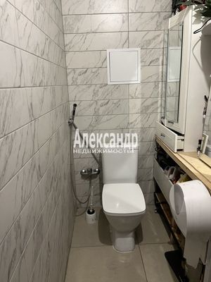 Продам двухкомнатную (2-комн.) квартиру, Областная (Новый Оккервиль мкр) ул, 9к2, Кудрово г