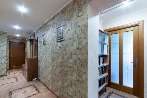 Продам трехкомнатную (3-комн.) квартиру, Ленинского Комсомола пр-кт, 24, Видное г