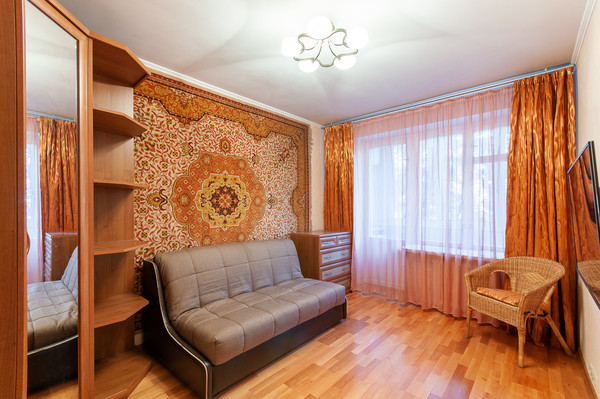 Продам трехкомнатную (3-комн.) квартиру, Ленинского Комсомола пр-кт, 24, Видное г