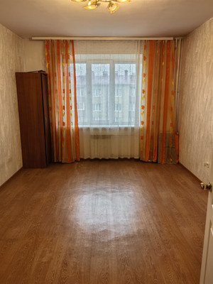 Продам трехкомнатную (3-комн.) квартиру, Маяковского ул, 109А, Черемхово г