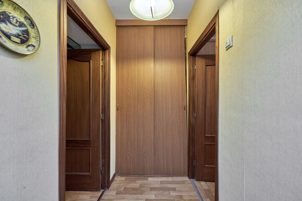 Продам трехкомнатную (3-комн.) квартиру, Звёздный б-р, 14, Москва г